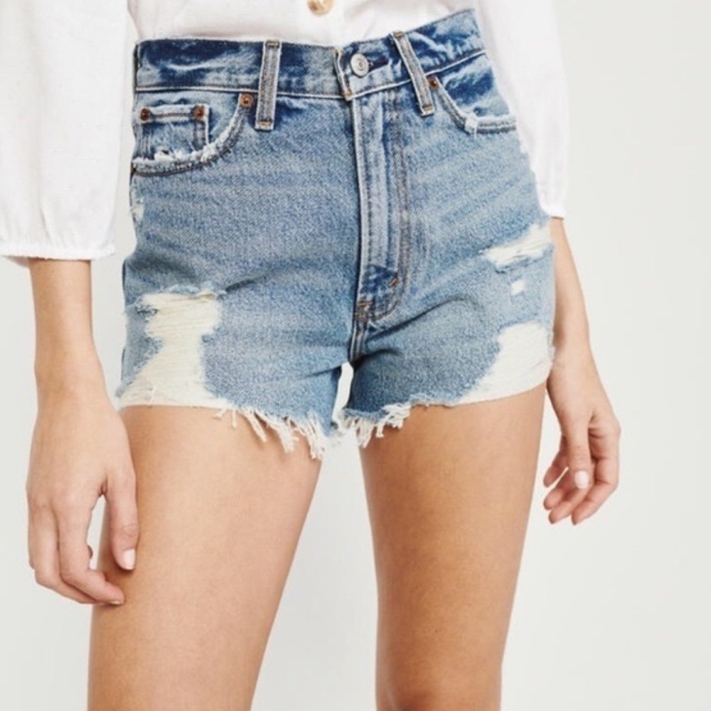 A&F Annie High Rise cut off shorts